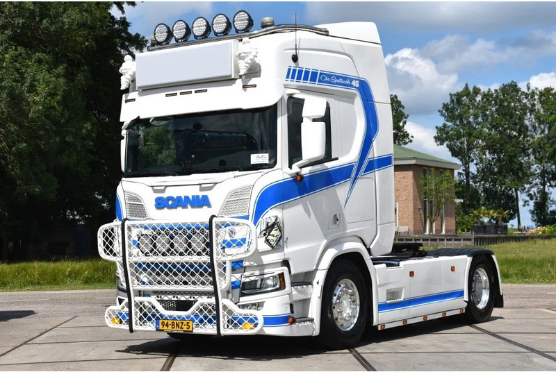 Scania R450 NGS 4x2 - RETARDER - 618 TKM - PARK. AIRCO - 2 x FUEL TANKS - ALCOA'S - LED LIGHTS - TOP CONDITION - - Tractor unit: picture 2 Scania R450 NGS 4x2 - RETARDER - 618 TKM - PARK. AIRCO - 2 x FUEL TANKS - ALCOA'S - LED LIGHTS - TOP CONDITION - - Tractor unit: picture 2