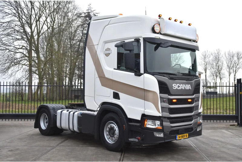 Scania R500 NGS 4x2 - RETARDER - 858 TKM - PARK. AIRCO - ACC - 2 x FUEL TANKS - GOOD CONDITION - - Tractor unit: picture 1 Scania R500 NGS 4x2 - RETARDER - 858 TKM - PARK. AIRCO - ACC - 2 x FUEL TANKS - GOOD CONDITION - - Tractor unit: picture 1