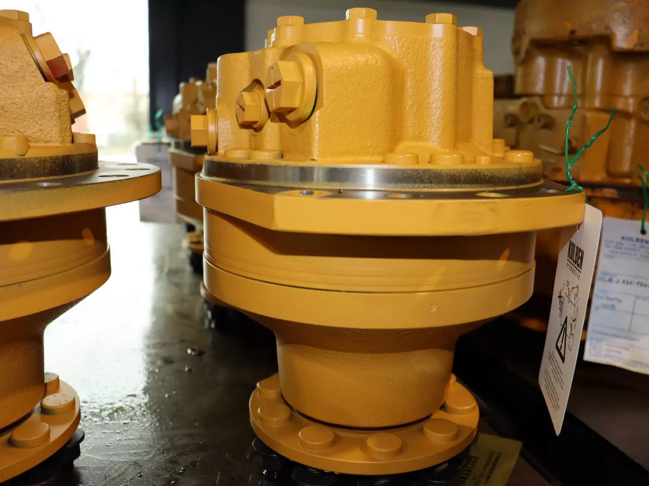 Poclain MSE05-2-DE4-R05-1220-5J00 - Hydraulic motor for Material handling equipment: picture 2 Poclain MSE05-2-DE4-R05-1220-5J00 - Hydraulic motor for Material handling equipment: picture 2