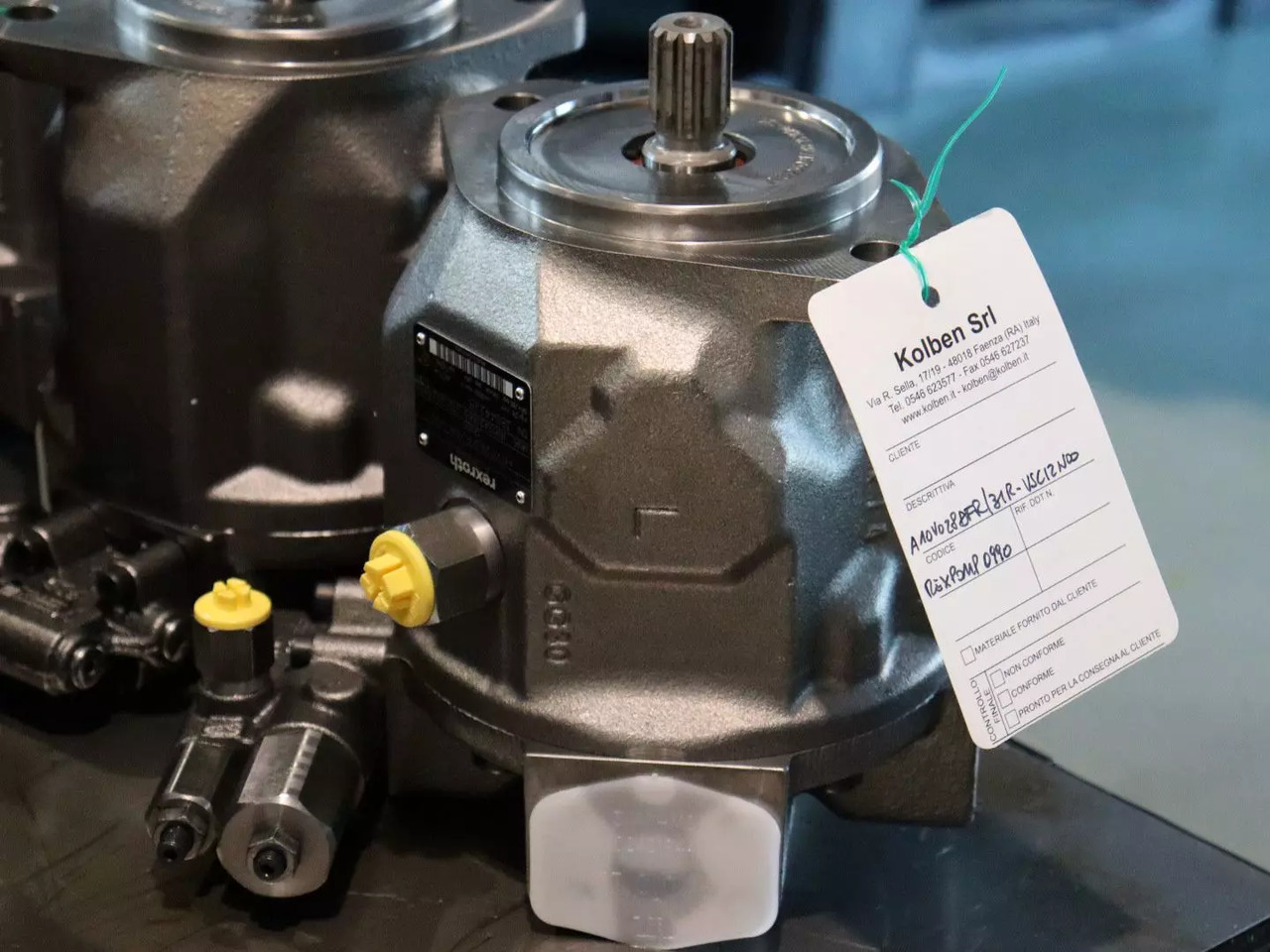 REXROTH A10VO28DFR/31R-VSC12N00 - Hydraulic pump for Material handling equipment: picture 1 REXROTH A10VO28DFR/31R-VSC12N00 - Hydraulic pump for Material handling equipment: picture 1