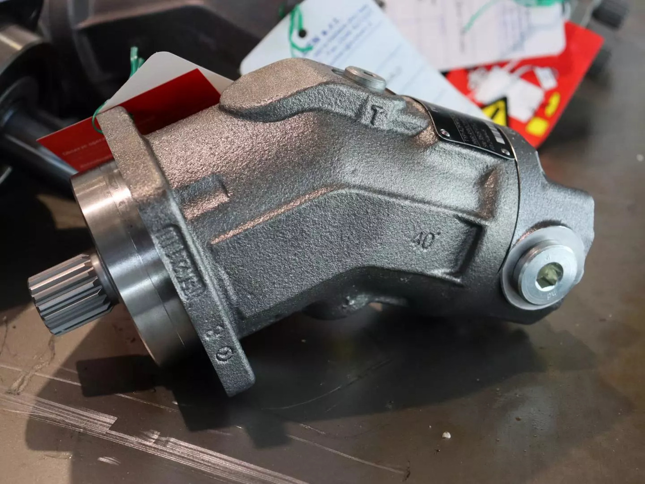 New Hydraulic motor for Material handling equipment REXROTH A2FM12/61W-VAB040: picture 1
