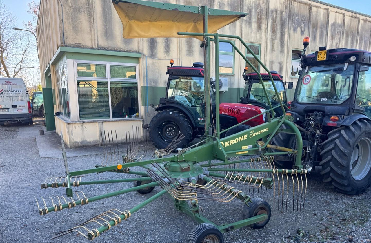 - Tedder/ Rake: picture 1 - Tedder/ Rake: picture 1