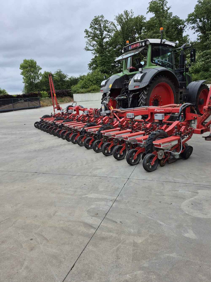 Kverneland MONOPILL 18 rangs - Seed drill: picture 1 Kverneland MONOPILL 18 rangs - Seed drill: picture 1