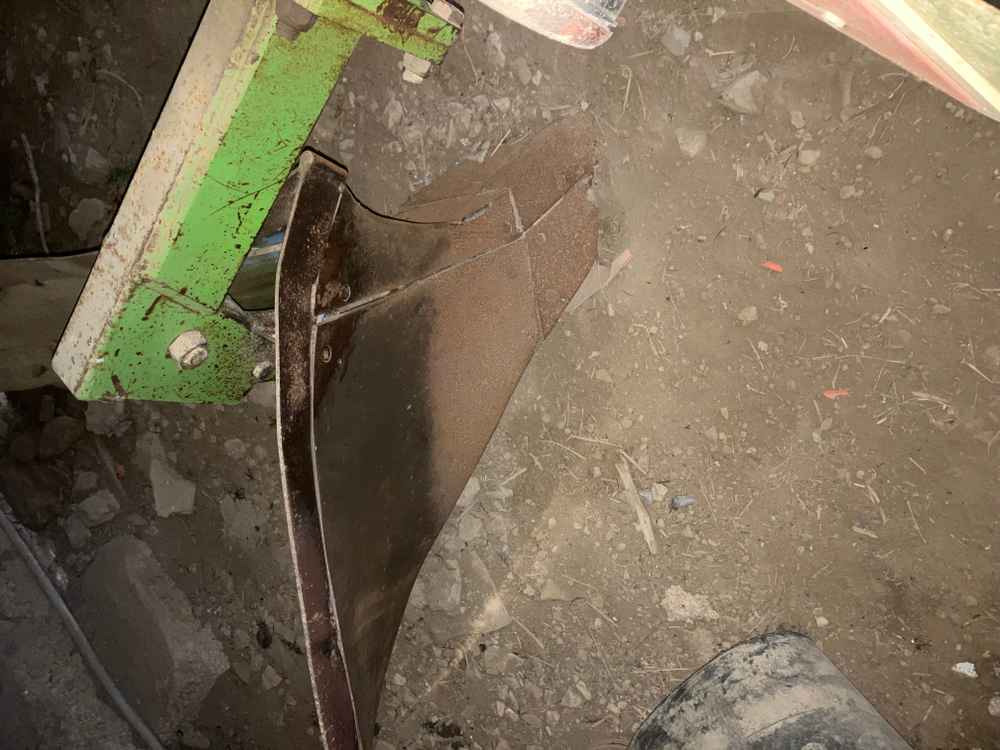 Dowdeswell Dowdeswell Triple Bed Ridger, Hydraulic folding - Harvester attachment: picture 3 Dowdeswell Dowdeswell Triple Bed Ridger, Hydraulic folding - Harvester attachment: picture 3