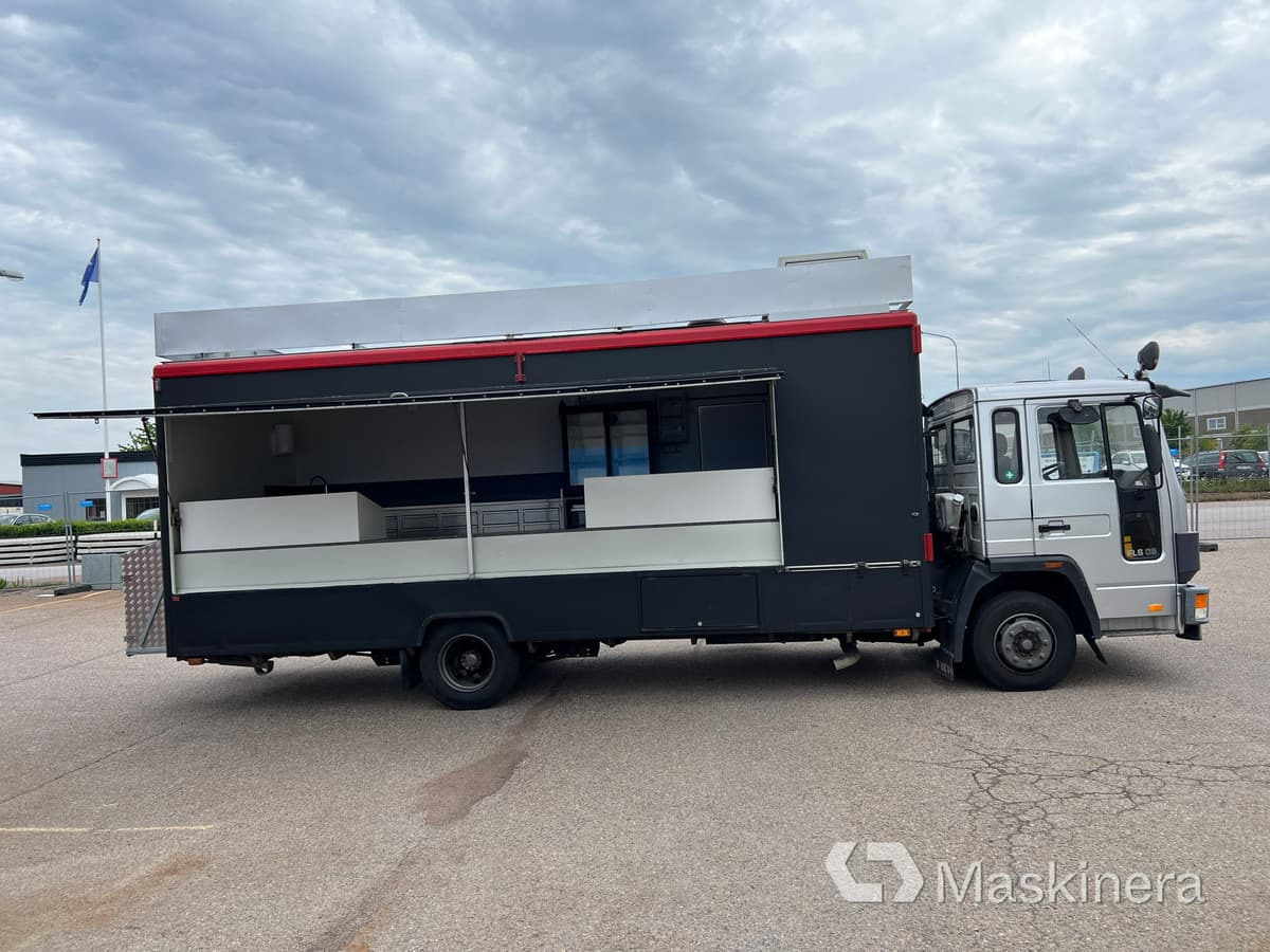 Foodtruck Volvo FL611 4X2 - Vending truck: picture 4 Foodtruck Volvo FL611 4X2 - Vending truck: picture 4