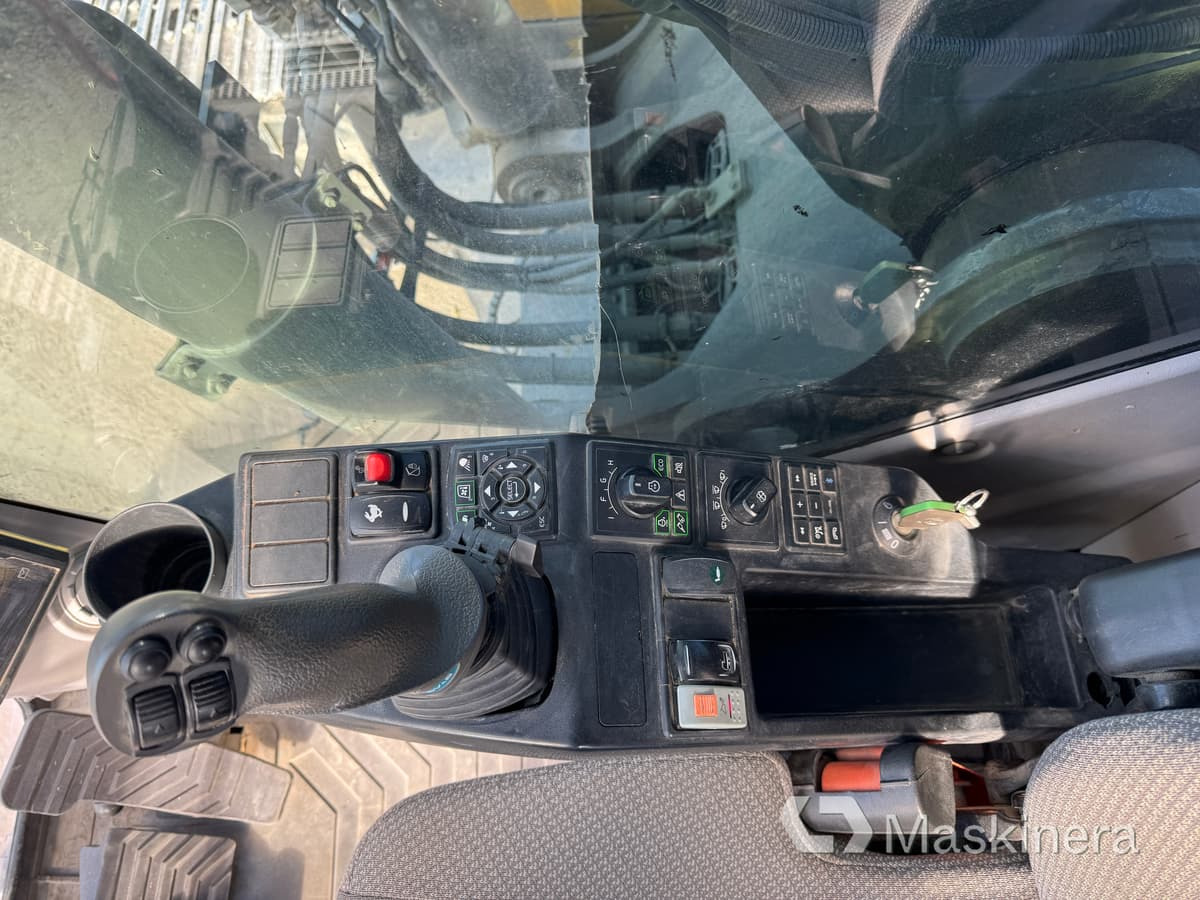 Crawler excavator Grävmaskin Volvo EC250EL med tillbehör: picture 16