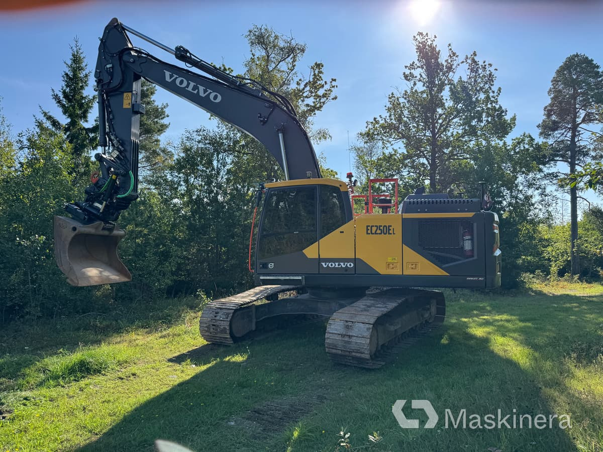 Grävmaskin Volvo EC250EL - Crawler excavator: picture 3 Grävmaskin Volvo EC250EL - Crawler excavator: picture 3