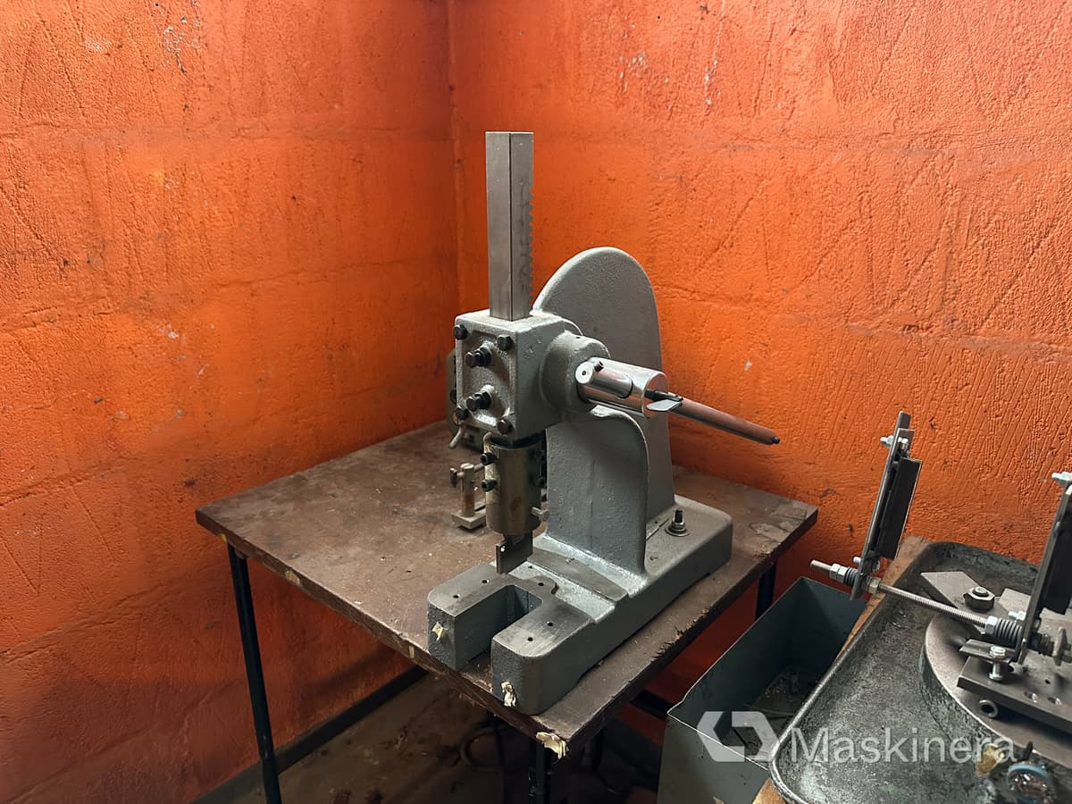 Handpress - Metalworking machinery: picture 1 Handpress - Metalworking machinery: picture 1