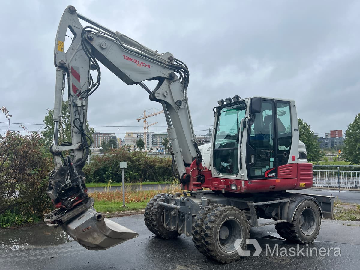 Hjulgrävare Takeuchi TB295W - Crawler excavator: picture 1 Hjulgrävare Takeuchi TB295W - Crawler excavator: picture 1