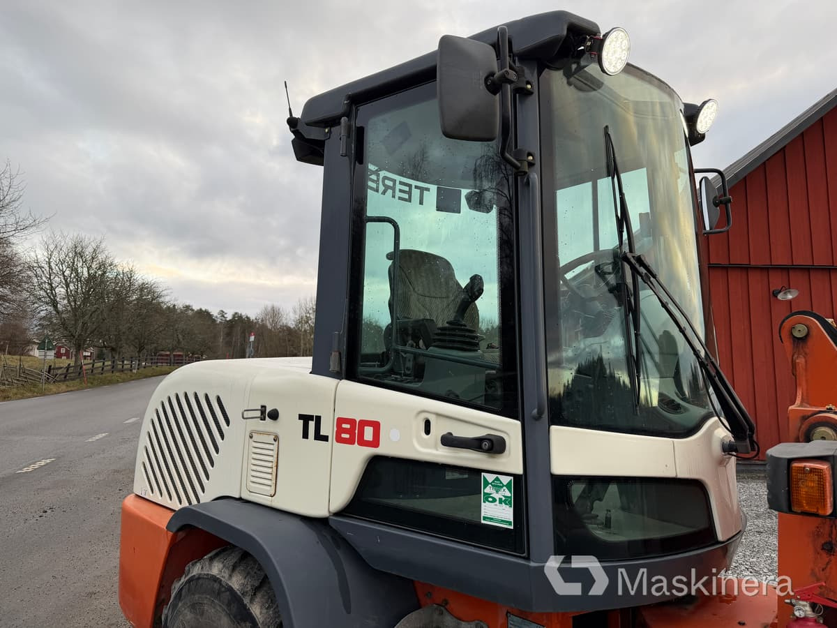 Lease a  Hjullastare Terex TL80 med tillbehör Hjullastare Terex TL80 med tillbehör: picture 15