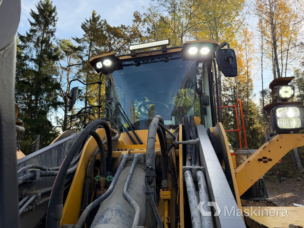 Wheel loader Hjullastare Volvo L180H: picture 30 Wheel loader Hjullastare Volvo L180H: picture 30
