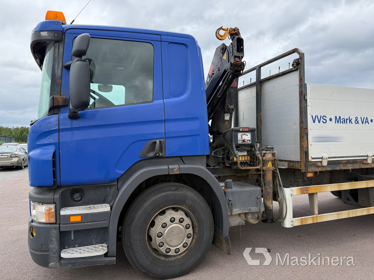 Dropside/ Flatbed truck, Crane truck Kranbil Scania P320: picture 10