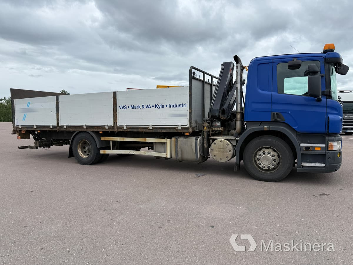 Dropside/ Flatbed truck, Crane truck Kranbil Scania P320: picture 7