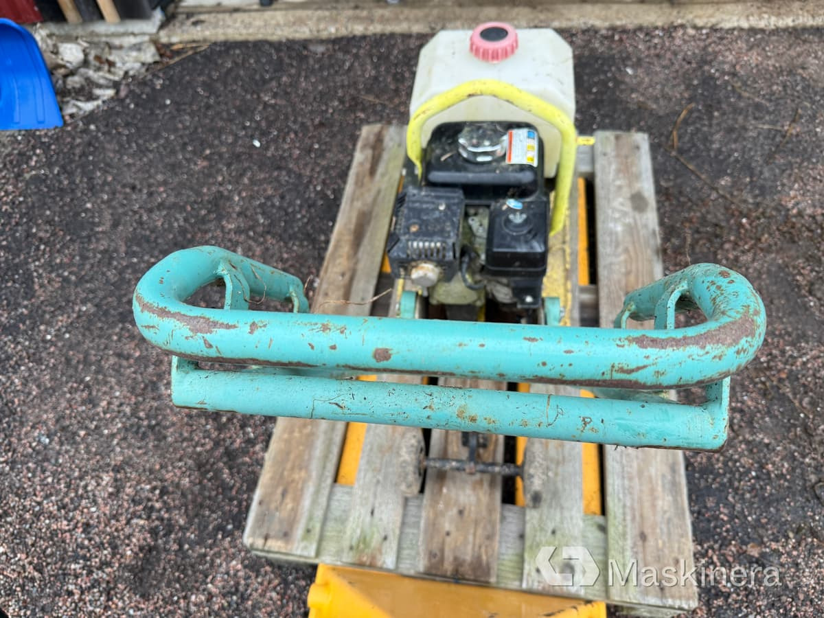 Markvibrator Ammann AVP 1240 - Vibratory plate: picture 2 Markvibrator Ammann AVP 1240 - Vibratory plate: picture 2