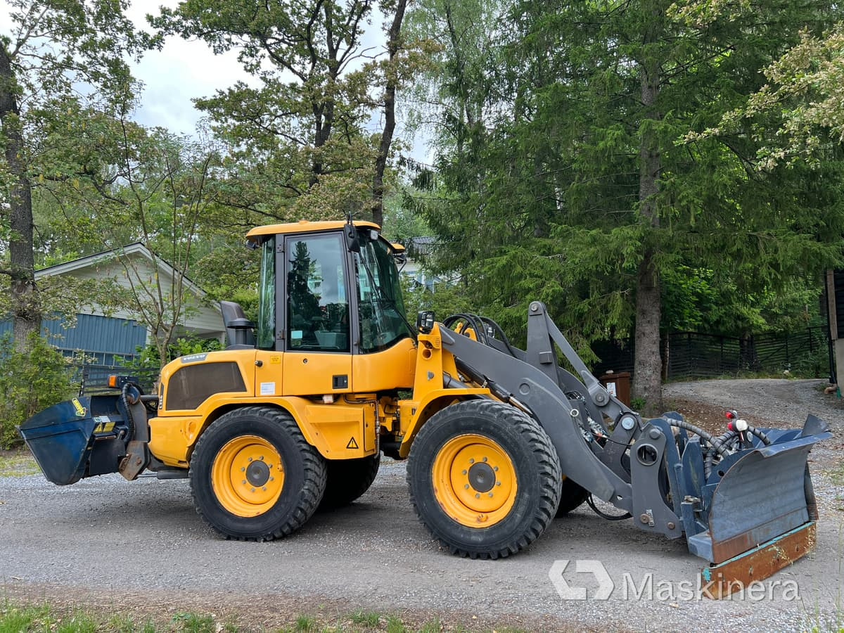 Hjullastare Volvo L35G med tillbehör - Other machinery: picture 4 Hjullastare Volvo L35G med tillbehör - Other machinery: picture 4