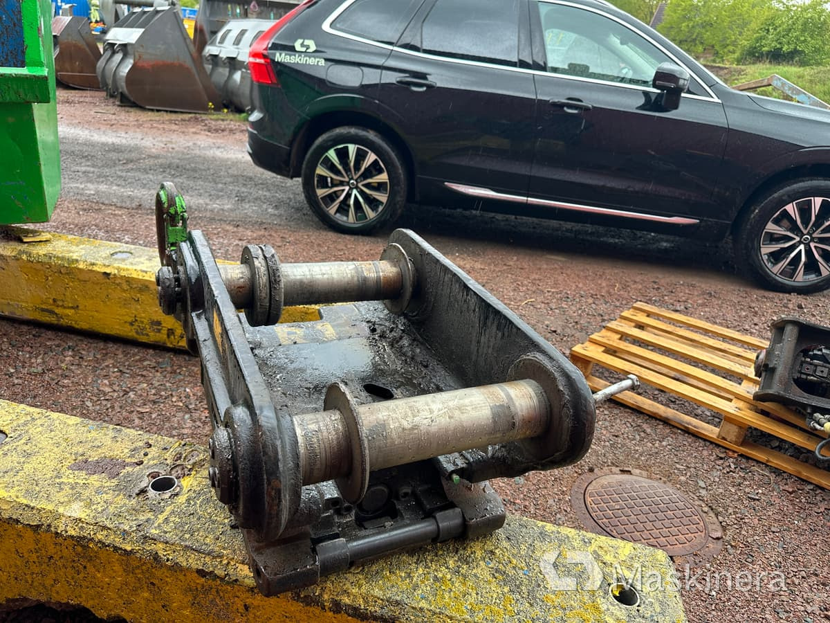 Steelwrist QCS70 FPL Steelwrist Snabbfäste S70 FPL - Quick coupler for Construction machinery: picture 3 Steelwrist QCS70 FPL Steelwrist Snabbfäste S70 FPL - Quick coupler for Construction machinery: picture 3