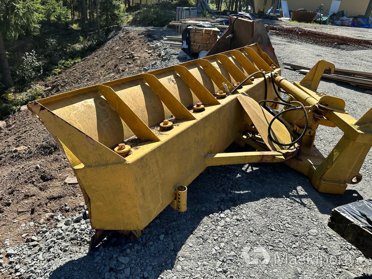 Vikplog 3200 Diagonalplog 3200 hydraulisk Stora BM - Snow plough: picture 2 Vikplog 3200 Diagonalplog 3200 hydraulisk Stora BM - Snow plough: picture 2