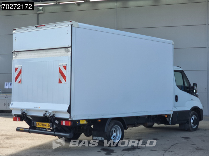 Iveco Daily 35C16 Automaat Laadklep Bakwagen Airco Camera Dubbellucht Meubelbak Koffer 17m3 Airco - Box van: picture 5 Iveco Daily 35C16 Automaat Laadklep Bakwagen Airco Camera Dubbellucht Meubelbak Koffer 17m3 Airco - Box van: picture 5
