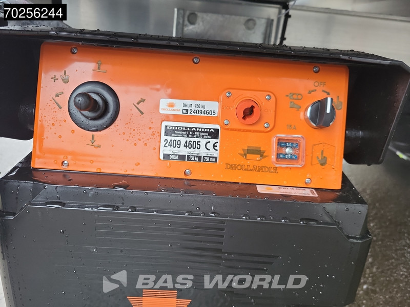 Lease a Iveco Daily 35C18 3.0L Automaat Bakwagen Laadklep LED Navi Camera Airco Cruise Meubelbak Koffer Airco Cruise control Iveco Daily 35C18 3.0L Automaat Bakwagen Laadklep LED Navi Camera Airco Cruise Meubelbak Koffer Airco Cruise control: picture 9