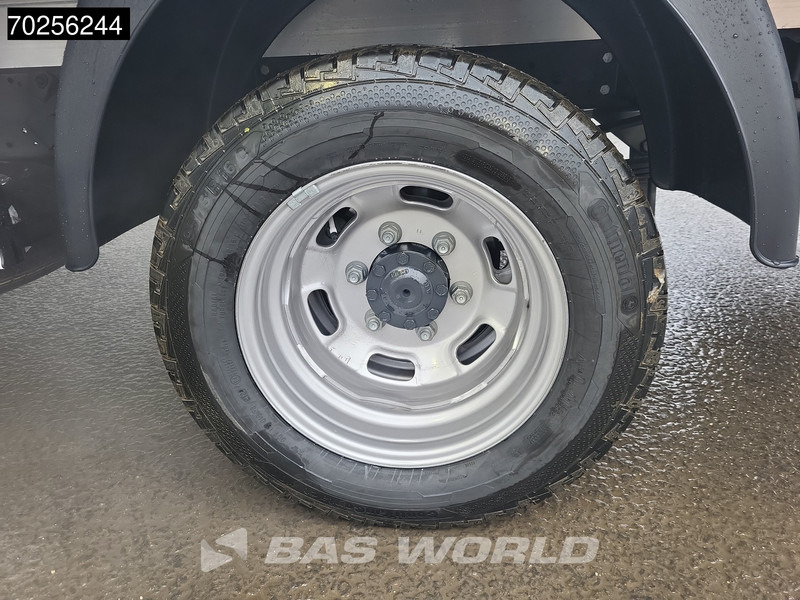 Lease a Iveco Daily 35C18 3.0L Automaat Bakwagen Laadklep LED Navi Camera Airco Cruise Meubelbak Koffer Airco Cruise control Iveco Daily 35C18 3.0L Automaat Bakwagen Laadklep LED Navi Camera Airco Cruise Meubelbak Koffer Airco Cruise control: picture 8