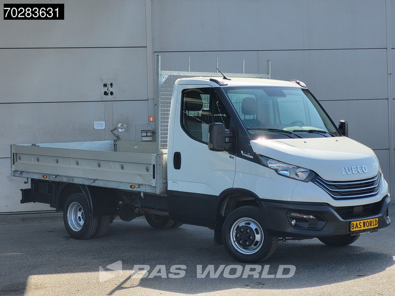 Iveco Daily 35C18 3.0L Open Laadbak Dubbellucht 3,5t Trekhaak Airco Cruise Camera Parkeersensoren Euro6 Meubelbak Koffer Airco Trekhaak Crui - Flatbed van: picture 3 Iveco Daily 35C18 3.0L Open Laadbak Dubbellucht 3,5t Trekhaak Airco Cruise Camera Parkeersensoren Euro6 Meubelbak Koffer Airco Trekhaak Crui - Flatbed van: picture 3