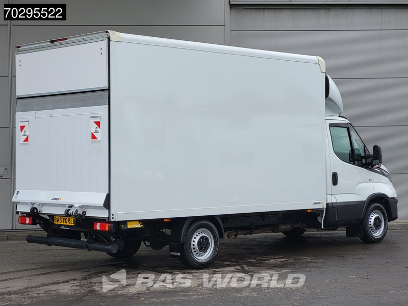 Iveco Daily 35S16 Laadklep Automaat Bakwagen 160PK Airco Camera Euro6 Meubelbak Koffer 21m3 Airco - Box van: picture 2 Iveco Daily 35S16 Laadklep Automaat Bakwagen 160PK Airco Camera Euro6 Meubelbak Koffer 21m3 Airco - Box van: picture 2