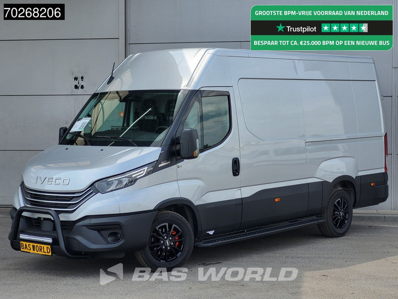 Iveco Daily 35S21 3.0L Automaat Black Edition L2H2 LED ACC Airco Camera 3,5t Trekgewicht Parkeersensoren L3 12m3 Airco - Panel van: picture 1 Iveco Daily 35S21 3.0L Automaat Black Edition L2H2 LED ACC Airco Camera 3,5t Trekgewicht Parkeersensoren L3 12m3 Airco - Panel van: picture 1