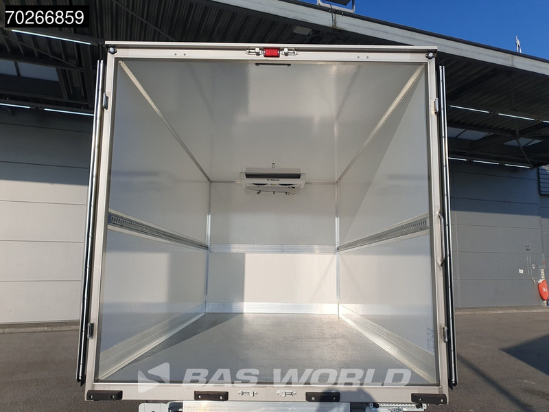 Mercedes-Benz Sprinter 315 CDI Koelwagen Achterdeuren Thermo King C-250 Airco Carplay MBUX Koel Koeler Kühl Kühler Kühlwagen Kühlkoffer 17m3 Airco - Refrigerated van: picture 3 Mercedes-Benz Sprinter 315 CDI Koelwagen Achterdeuren Thermo King C-250 Airco Carplay MBUX Koel Koeler Kühl Kühler Kühlwagen Kühlkoffer 17m3 Airco - Refrigerated van: picture 3