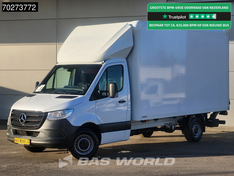 Mercedes-Benz Sprinter 317 CDI Automaat Bakwagen Laadklep Camera Airco Koffer Meubelbak 20m3 Airco - Box van: picture 1 Mercedes-Benz Sprinter 317 CDI Automaat Bakwagen Laadklep Camera Airco Koffer Meubelbak 20m3 Airco - Box van: picture 1