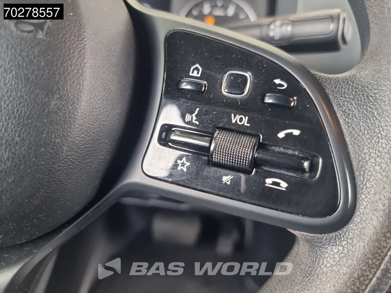 Panel van Mercedes-Benz Sprinter 319 CDI 3.0L Automaat V6 L2H2 3,5t Trekhaak Navi LED Airco Cruise Camera MBUX L2 10m3 Airco Trekhaak Cruise control: picture 17