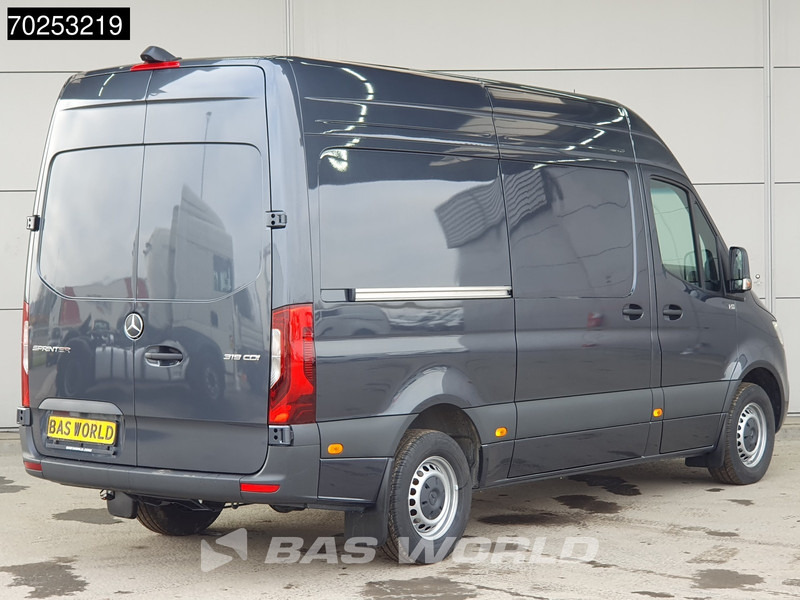 Mercedes-Benz Sprinter 319 CDI Automaat L2H2 model 2025 Camera MBUX LED Airco Cruise 10m3 Airco Cruise control - Panel van: picture 5 Mercedes-Benz Sprinter 319 CDI Automaat L2H2 model 2025 Camera MBUX LED Airco Cruise 10m3 Airco Cruise control - Panel van: picture 5