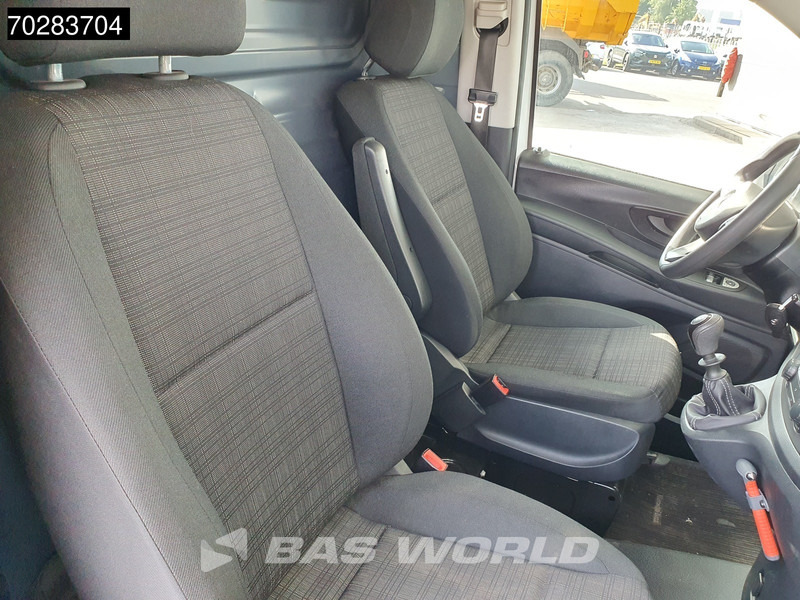 Small van Mercedes-Benz Vito 110 L3H1 Trekhaak Navi Airco Cruise Camera Parkeersensoren Euro6 L3 7m3 Airco Trekhaak Cruise control: picture 12