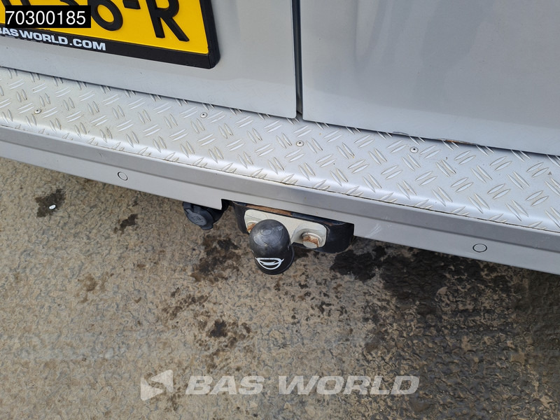 Small van Opel Vivaro 145pk IRMSCHER Dubbel Cabine 2x Schuifdeur L2H1 Trekhaak Airco Cruise Camera Parkeersensoren Leder APK 10-2026 Euro6 L2 DC Doka Mixto: picture 8 Small van Opel Vivaro 145pk IRMSCHER Dubbel Cabine 2x Schuifdeur L2H1 Trekhaak Airco Cruise Camera Parkeersensoren Leder APK 10-2026 Euro6 L2 DC Doka Mixto: picture 8