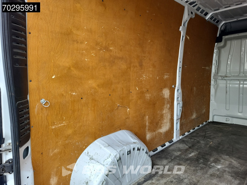 Peugeot Boxer 140pk L3H2 Navi Camera Trekhaak Airco Cruise L3 Maxi Airco Trekhaak Cruise control - Panel van: picture 5 Peugeot Boxer 140pk L3H2 Navi Camera Trekhaak Airco Cruise L3 Maxi Airco Trekhaak Cruise control - Panel van: picture 5