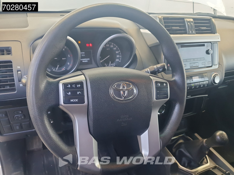 Lease a Toyota Land Cruiser 2.8 D-4D 177 PK Euro6 3DRS VAN 3.5t trekhaak Warn Lier Airco PDC 2m3 Airco Trekhaak Toyota Land Cruiser 2.8 D-4D 177 PK Euro6 3DRS VAN 3.5t trekhaak Warn Lier Airco PDC 2m3 Airco Trekhaak: picture 17