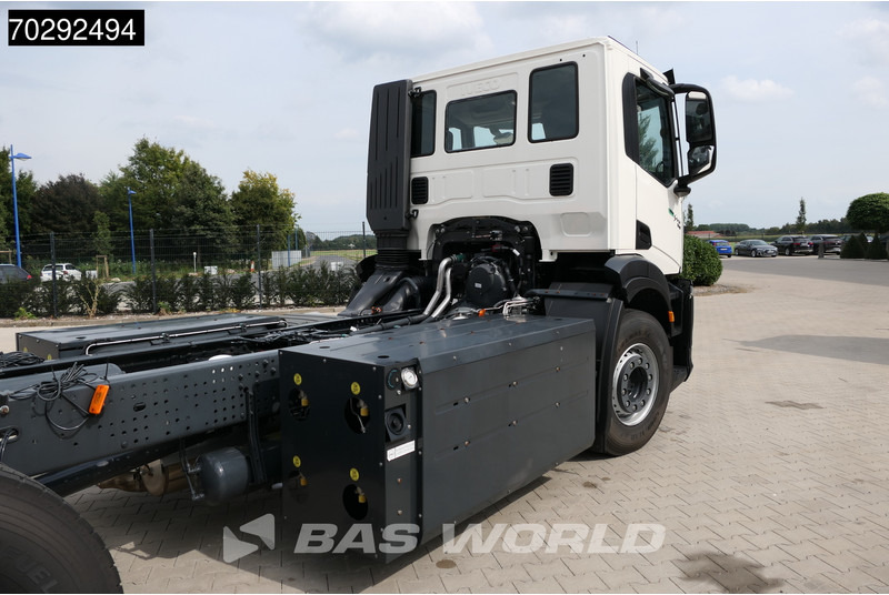 New Cab chassis truck Iveco S-Way 340 S-Way 6X2 NEW chassis CNG RHD Retarder Euro 6: picture 16