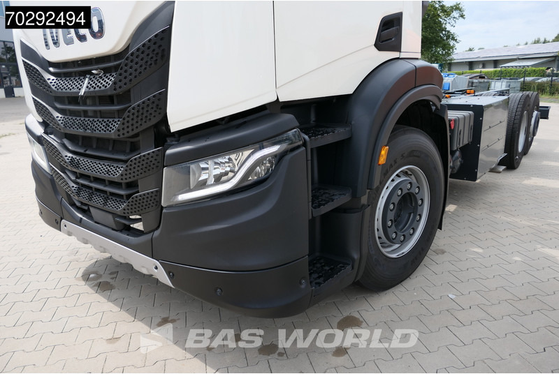 New Cab chassis truck Iveco S-Way 340 S-Way 6X2 NEW chassis CNG RHD Retarder Euro 6: picture 12