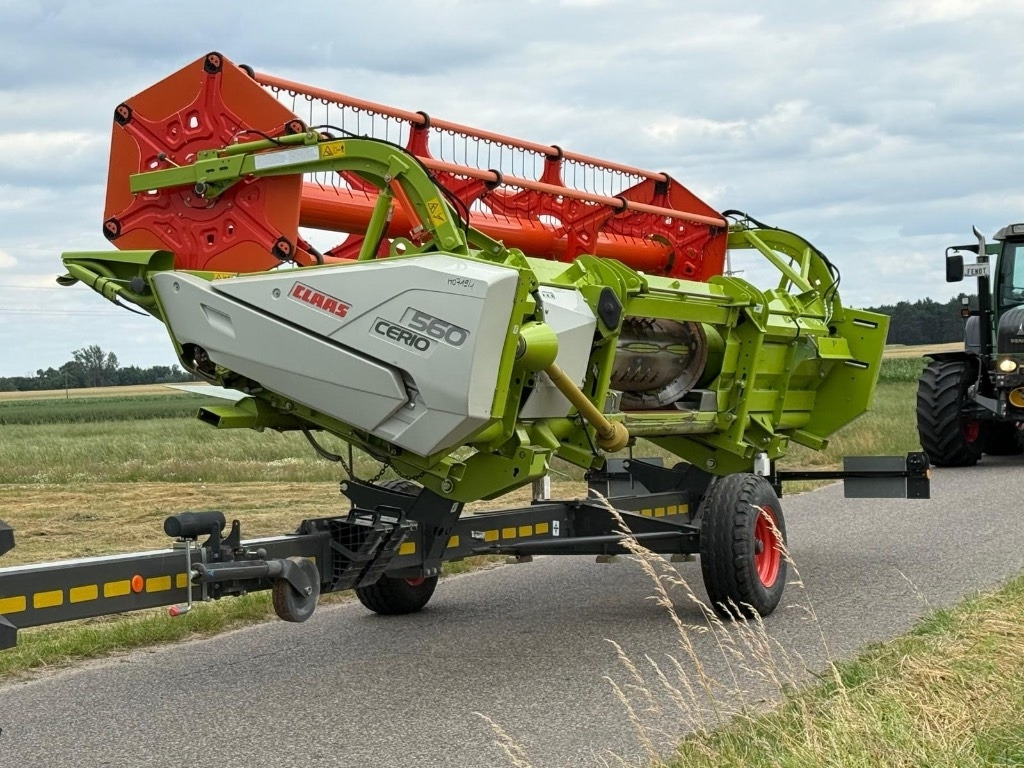 Claas 560 Cerio  - Harvester attachment: picture 3 Claas 560 Cerio  - Harvester attachment: picture 3