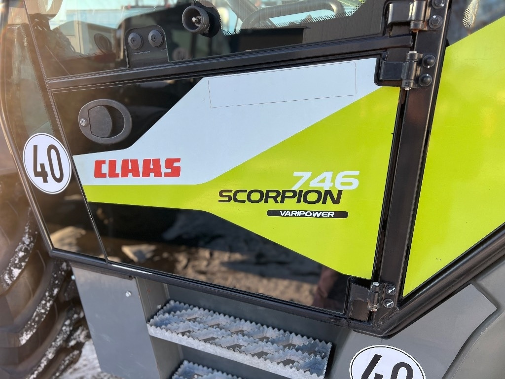 Telescopic handler Claas Scorpion 746 VP: picture 8