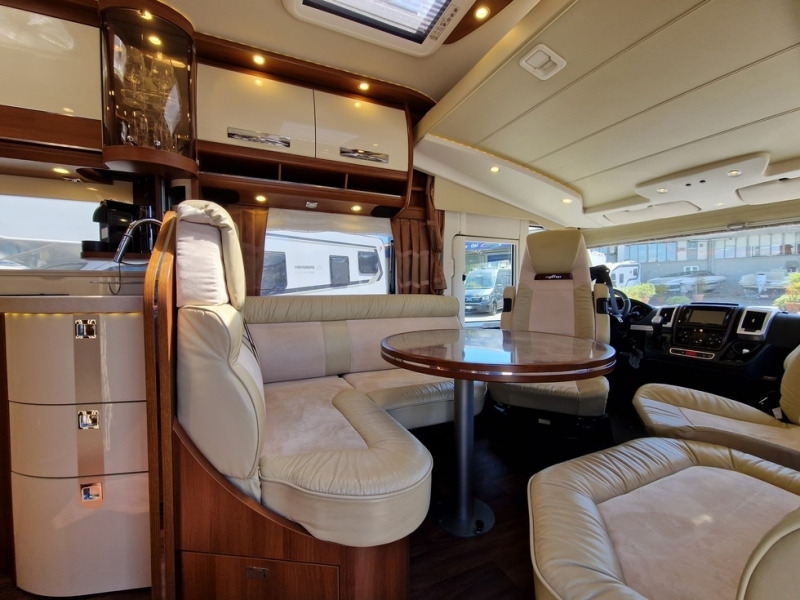 Carthago E-Line 51 QB - Integrated motorhome: picture 4 Carthago E-Line 51 QB - Integrated motorhome: picture 4