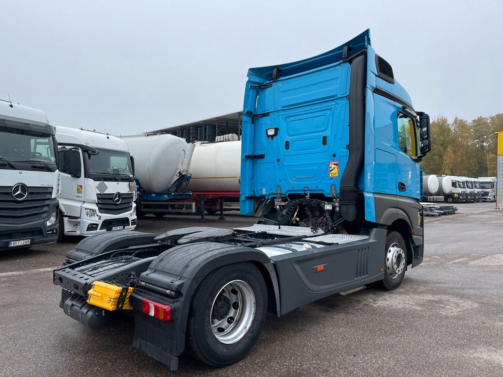 Mercedes-Benz 1842 Stream space - Tractor unit: picture 3 Mercedes-Benz 1842 Stream space - Tractor unit: picture 3