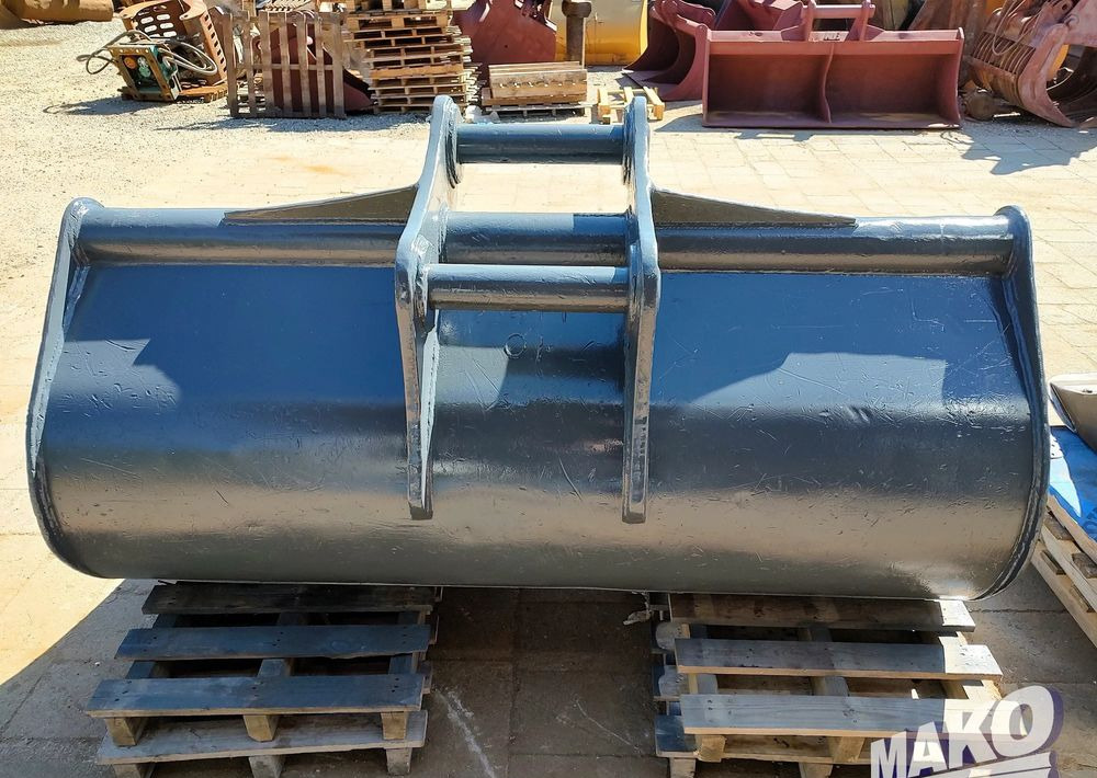 Łyżka skarpowa 210cm Miller fi 90 - Attachment for Construction machinery: picture 4 Łyżka skarpowa 210cm Miller fi 90 - Attachment for Construction machinery: picture 4
