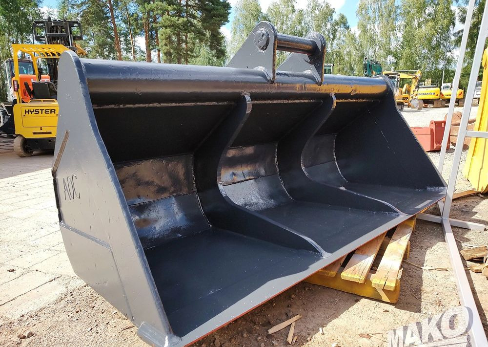 Łyżka skarpowa 250cm Miller fi 90 - Attachment for Construction machinery: picture 1 Łyżka skarpowa 250cm Miller fi 90 - Attachment for Construction machinery: picture 1