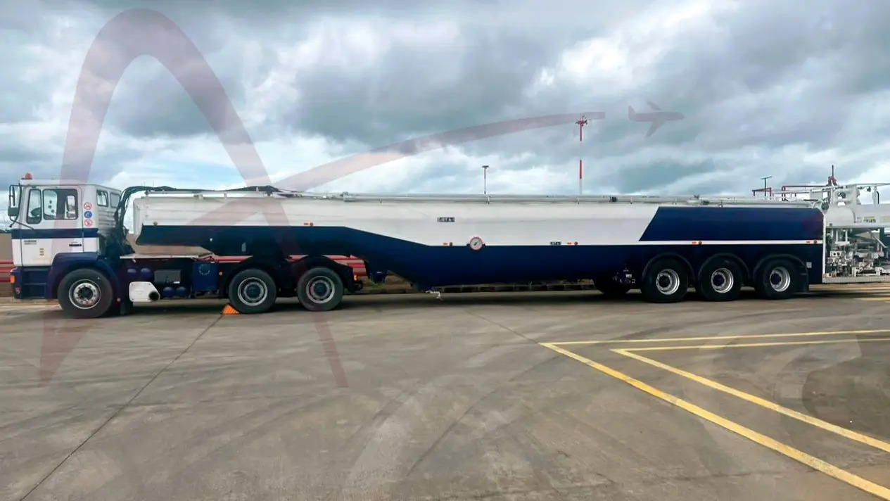 MAN 33-343 - Tank truck: picture 1 MAN 33-343 - Tank truck: picture 1