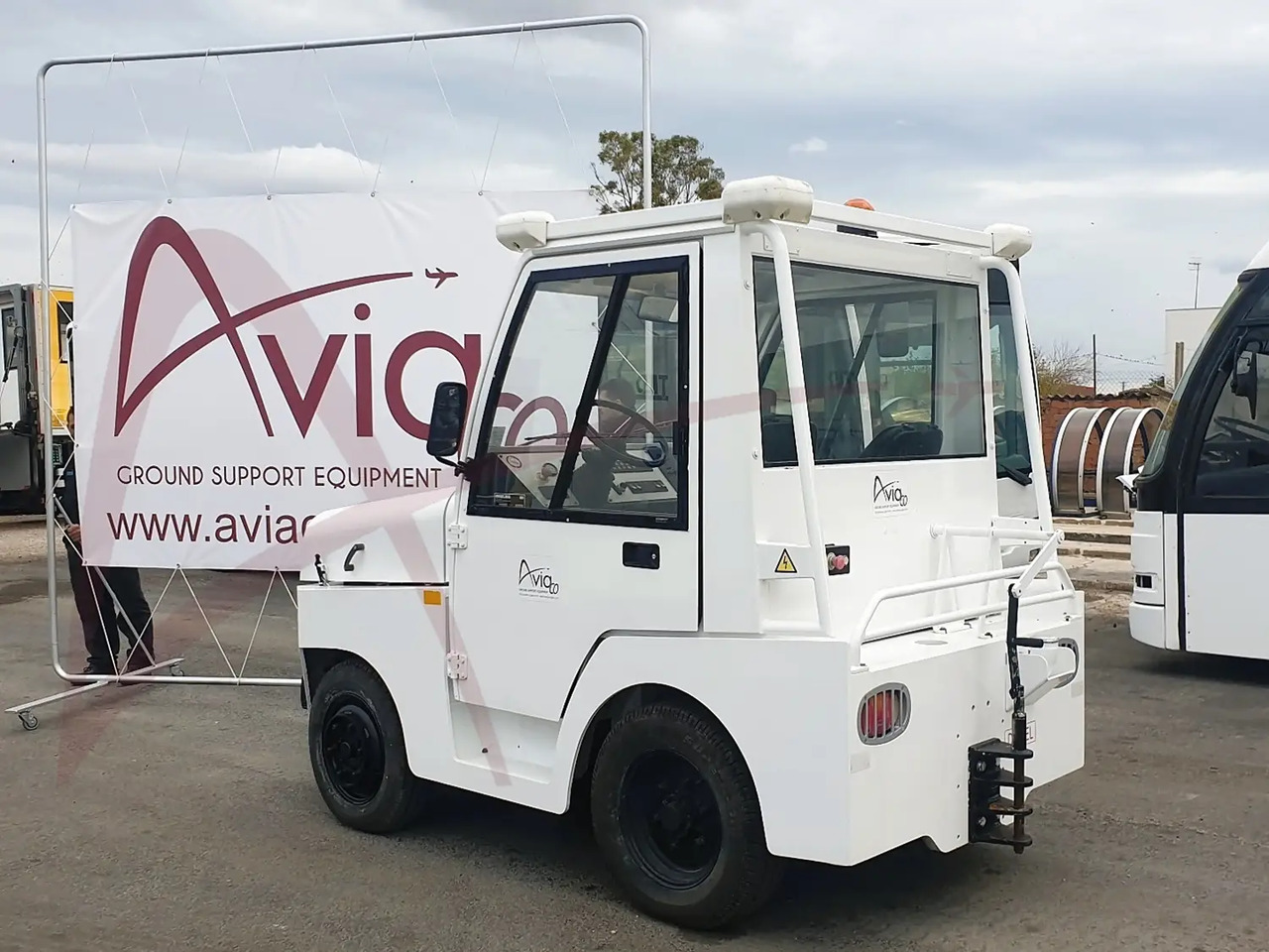 MULAG COMET 3 - Baggage tractor: picture 3 MULAG COMET 3 - Baggage tractor: picture 3