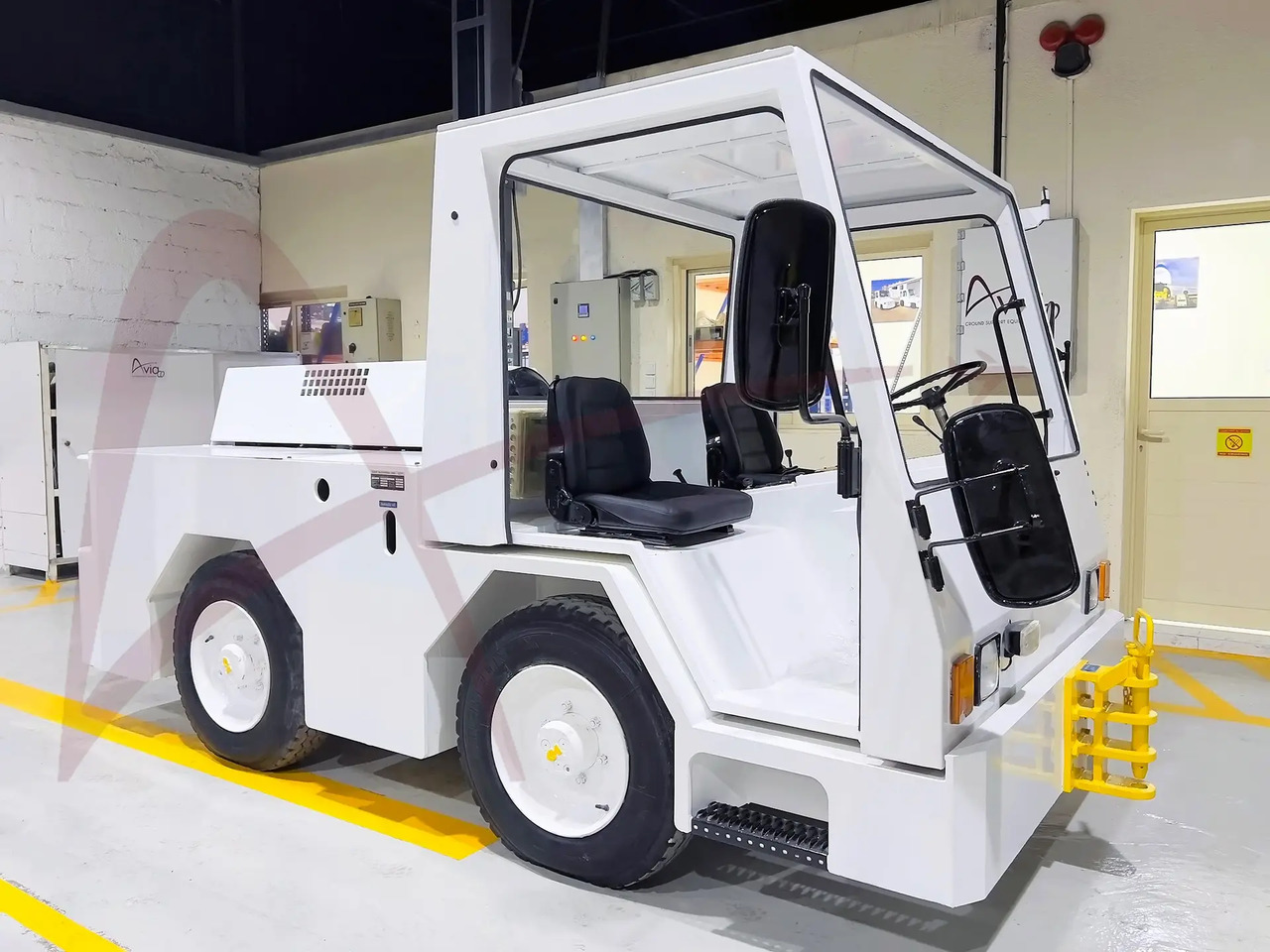 SCHOPF F59 - Pushback tractor: picture 1 SCHOPF F59 - Pushback tractor: picture 1