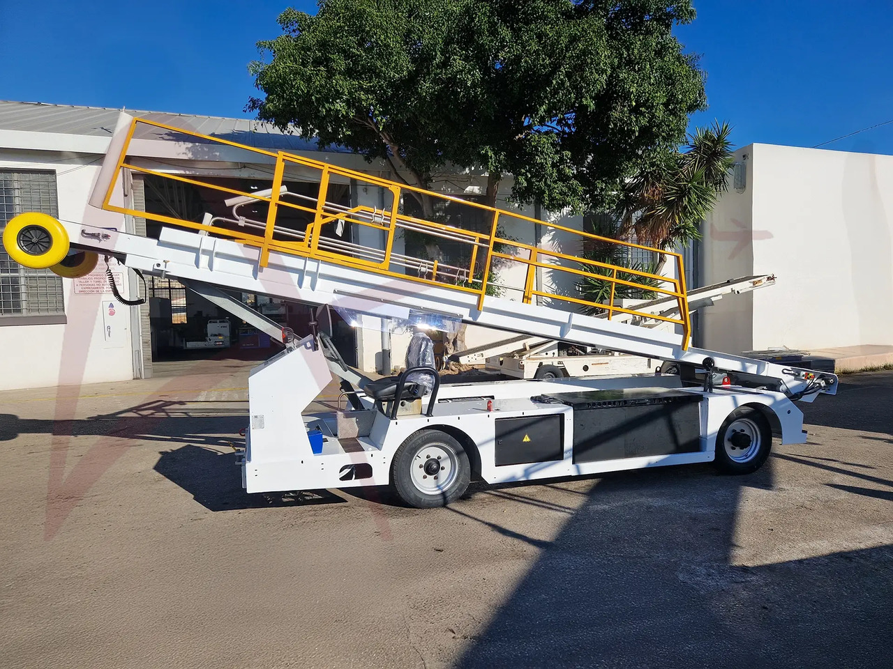 TLD NBL-E - Belt loader: picture 2 TLD NBL-E - Belt loader: picture 2