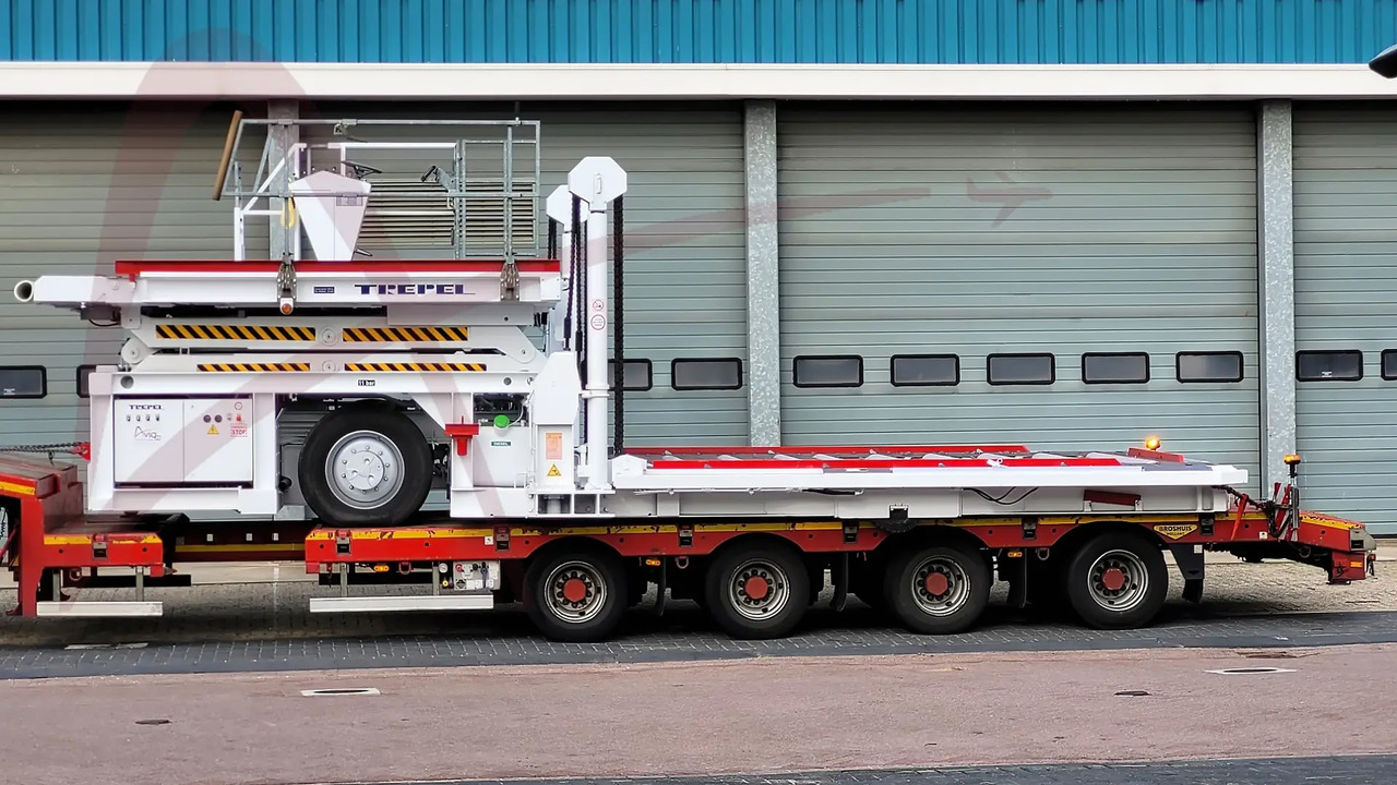 TREPEL CHAMP 70U - Aircraft cargo loader: picture 1 TREPEL CHAMP 70U - Aircraft cargo loader: picture 1