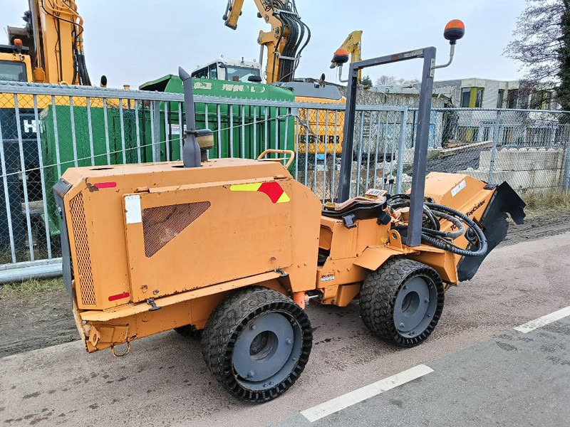 Case Maxi-Sneaker Maxi C c220 top cutter wheel paver - Trencher: picture 3 Case Maxi-Sneaker Maxi C c220 top cutter wheel paver - Trencher: picture 3