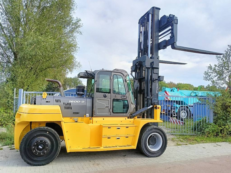 Hyundai 160 D-9 heftruck forklift stapler 16 ton CE - Diesel forklift: picture 1 Hyundai 160 D-9 heftruck forklift stapler 16 ton CE - Diesel forklift: picture 1